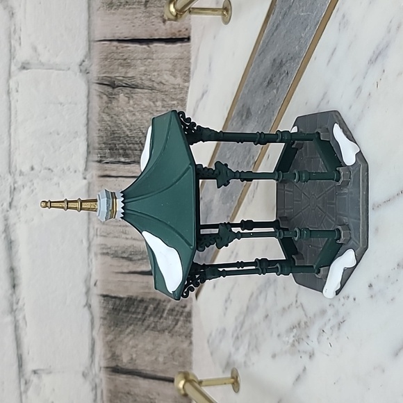 Department 56 Vintage Heritage Village Collection "Town Square Gazebo" #5513-1 - Picture 3 of 17